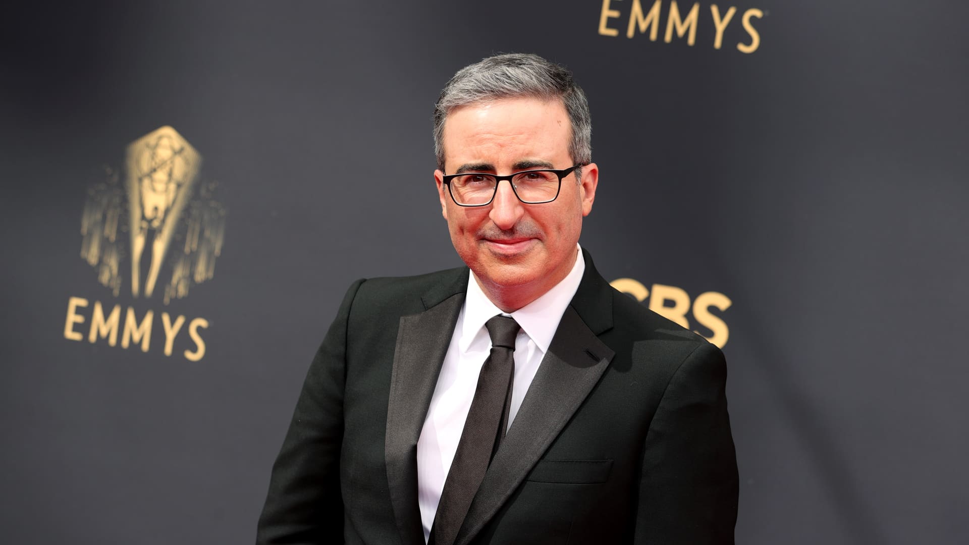 John Oliver attends the 73rd Primetime Emmy Awards at L.A. LIVE on September 19, 2021 in Los Angeles, California.