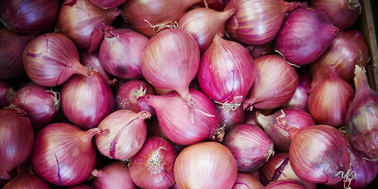 Onions Were Linked to a Salmonella Outbreak in 37 States—Here's What to  Know - New York Folk