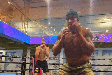 Fears for AJ as Usyk training footage reveals shocking body transformation