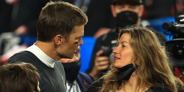 Tom Brady and Gisele Bündchen continue to dodge split rumors as their social media has been noticeably dormant or void of any communication with the other.