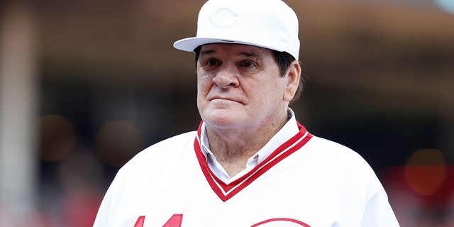 Cincinnati Reds great Pete Rose is honored, along with his teammates from the 1976 World Series Championship team, prior to the start of the game between the Cincinnati Reds and the San Diego Padres at Great American Ball Park on June 24, 2016 in Cincinnati.