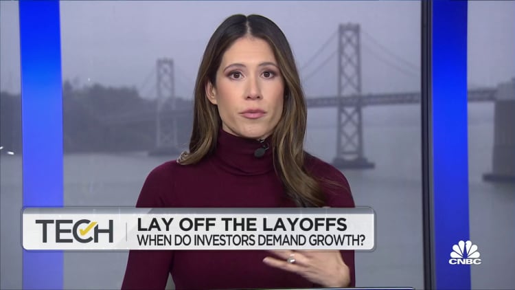 Lay off the layoffs: When do investors demand growth?