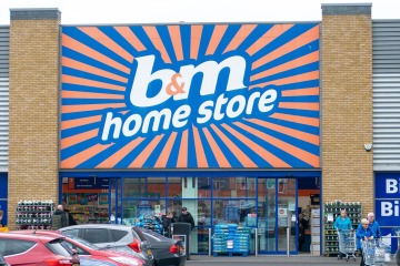 Shoppers love B&M's £6 swimming pool that's much cheaper than Sainsbury's