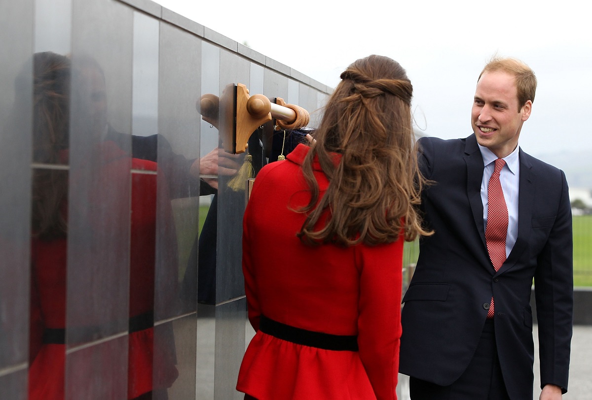 Prince William and Kate Middleton unveil a new plaque dedicated to RNZAF personnel who have served in peacekeeping operations around the world