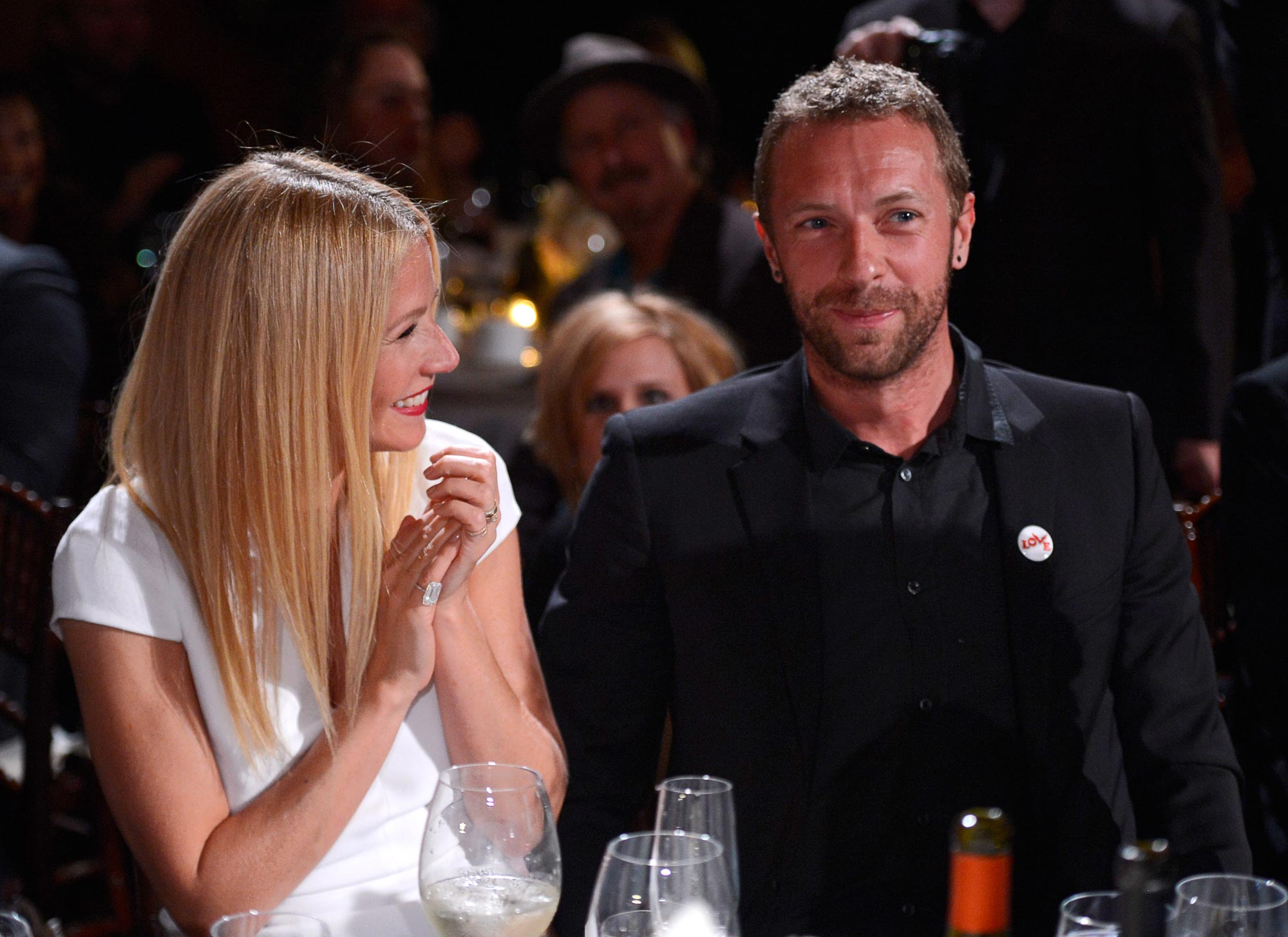Chris Martin Feels Very Close to Ex Gwyneth Paltrow Is Grateful for Their Coparenting Dynamic 889