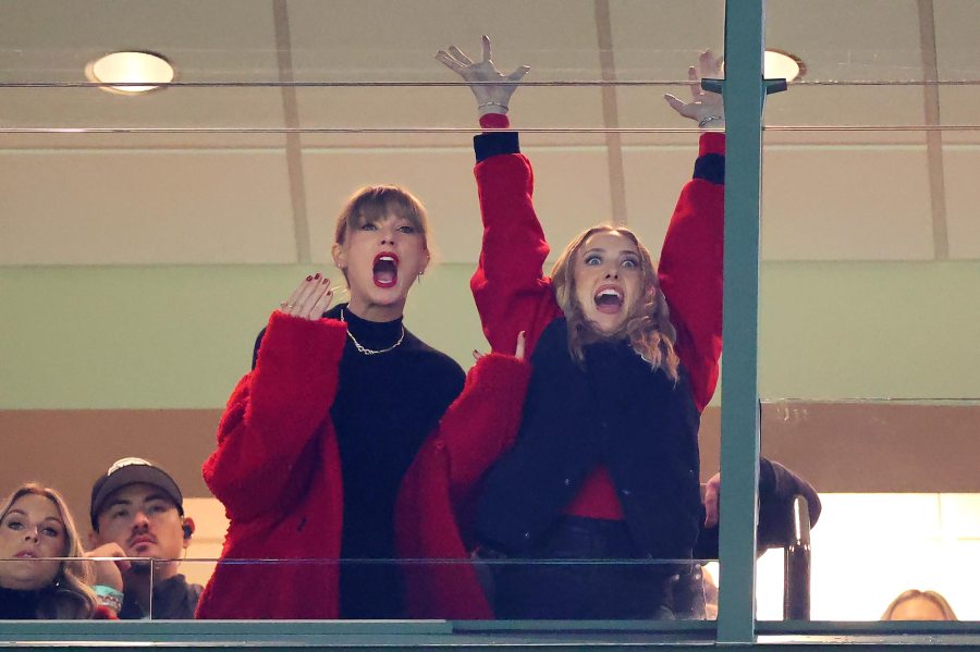 Taylor Swift and Brittany Mahomes Cheer Their Hearts Out for Their NFL Men at Chiefs Packers Game 3